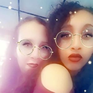 Meet your Posher, Love